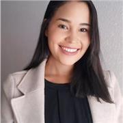 Profesora de español apta para impartir clases a niños y adultos de todas las edades